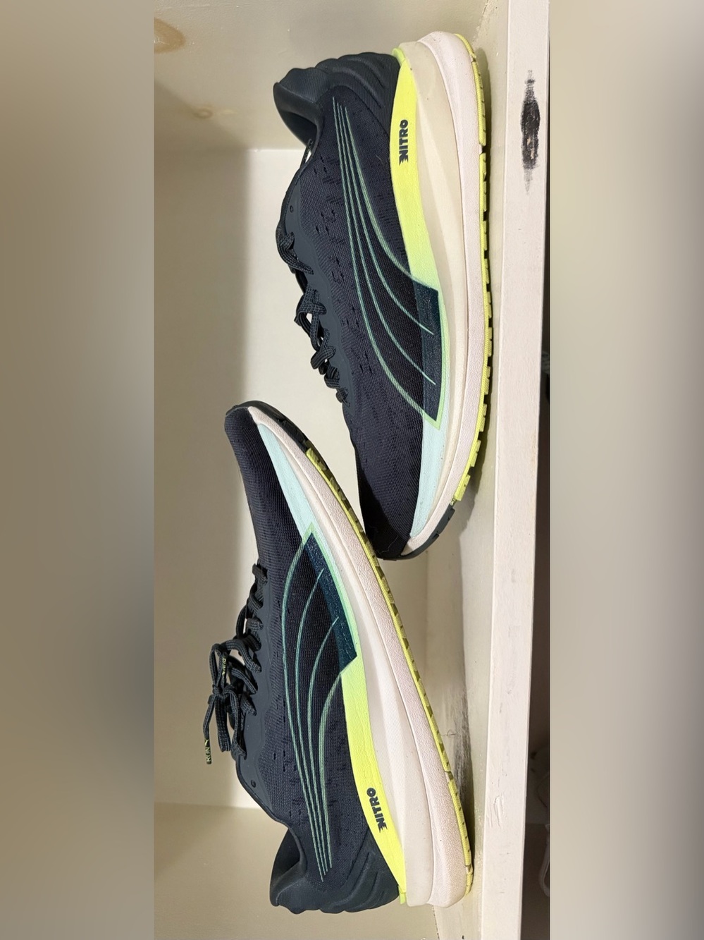 Puma Men's Dark Green and Neon Yellow - Nitro